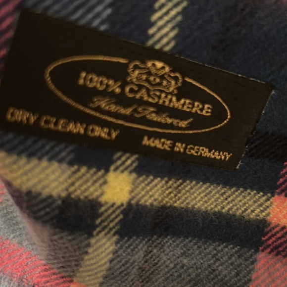 MARKDOWN SALE!!  100% Cashmere LONG Scarf - Picture 4 of 7